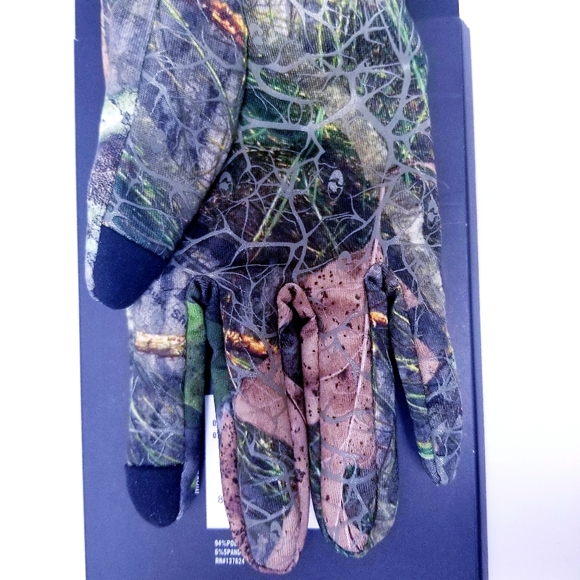 Mossy Oak Men's Camo Gloves - Picture 3 of 6
